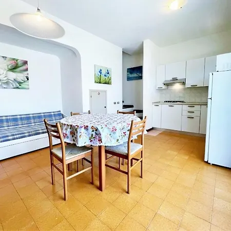 In With Garden Villa *